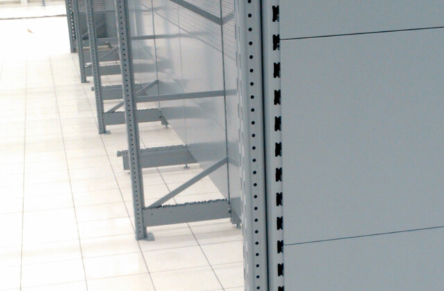 Montaż regałów magazynowych BricoMarche