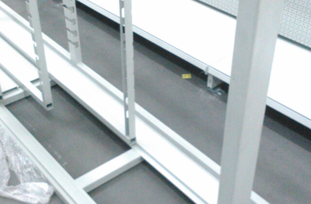 Montaż mebli sklepowych Castorama