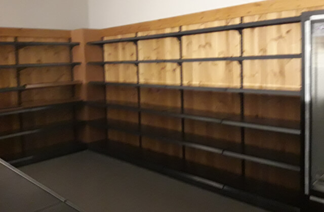 Montaż mebli sklepowych La Vie Clarie