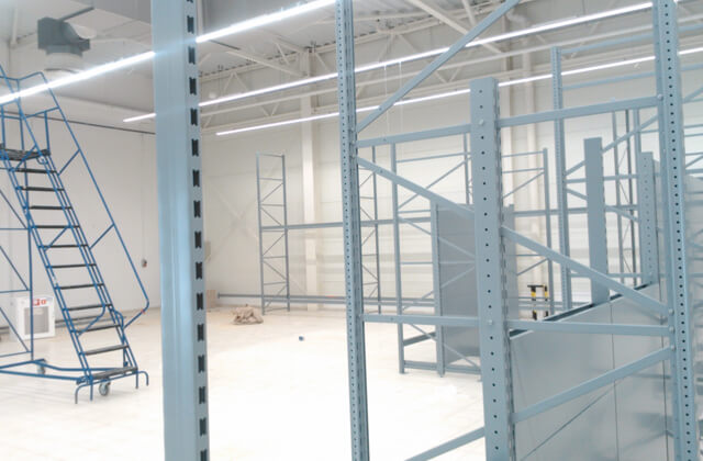 Montaż regałów magazynowych BricoMarche