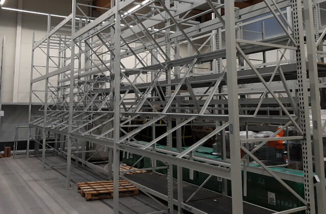 Montaż mebli sklepowych