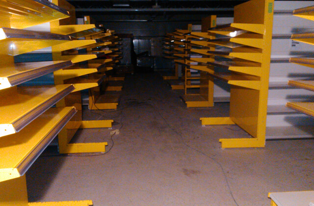 Montaż mebli sklepowych Tesco